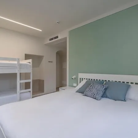 Le Finestre Sul - Front - Free Parking And Ac ゲストハウス