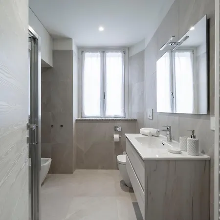 Le Finestre Sul - Front - Free Parking And Ac Olginate