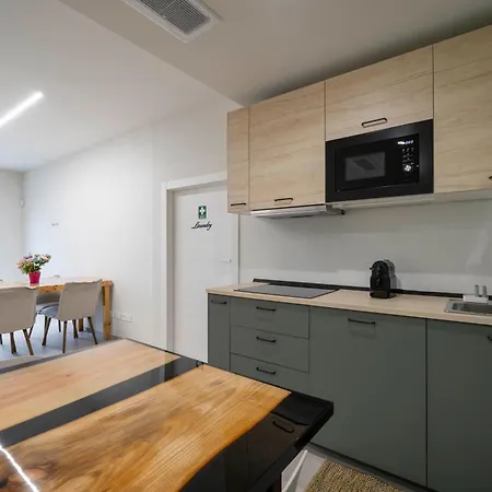 Le Finestre Sul - Front - Free Parking And Ac Olginate