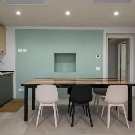 Le Finestre Sul - Front - Free Parking And Ac Гостевой дом