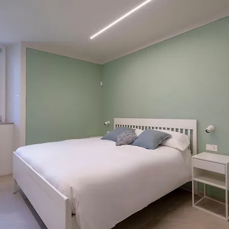 Le Finestre Sul - Front - Free Parking And Ac Olginate