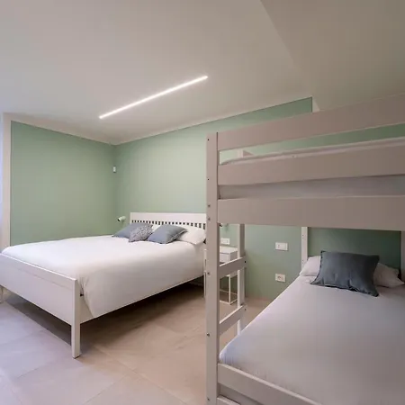 Le Finestre Sul - Front - Free Parking And Ac Olginate