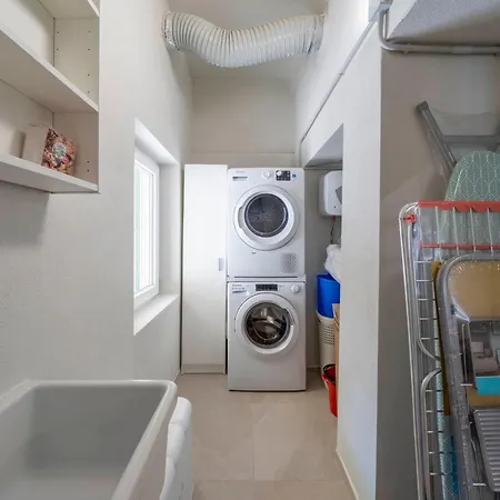 Le Finestre Sul - Front - Free Parking And Ac Гостевой дом