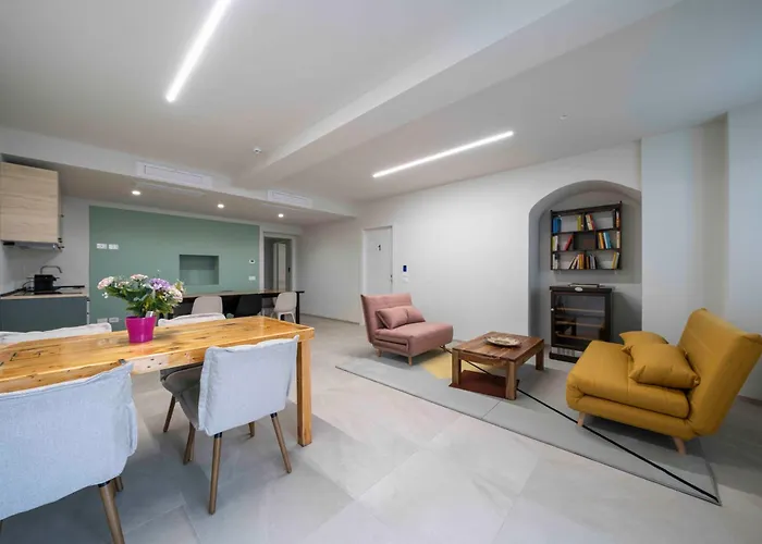 Le Finestre Sul - Front - Free Parking And Ac 招待所 Olginate